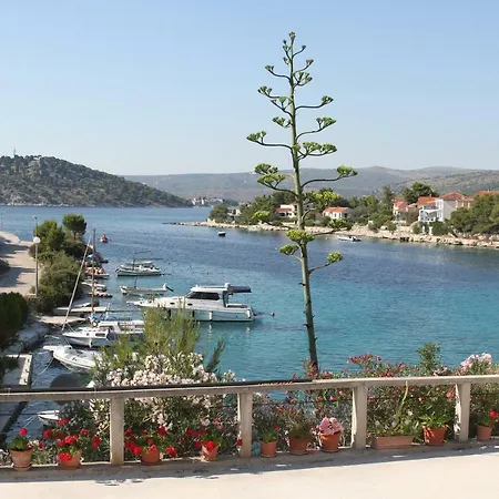 Speranda Apartment Razanj