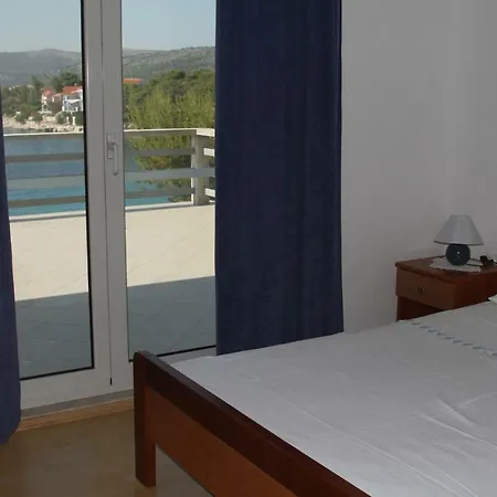 Apartment Speranda Razanj